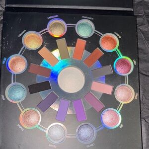 Bh cosmetics Zodiac Eyeshadow Palette